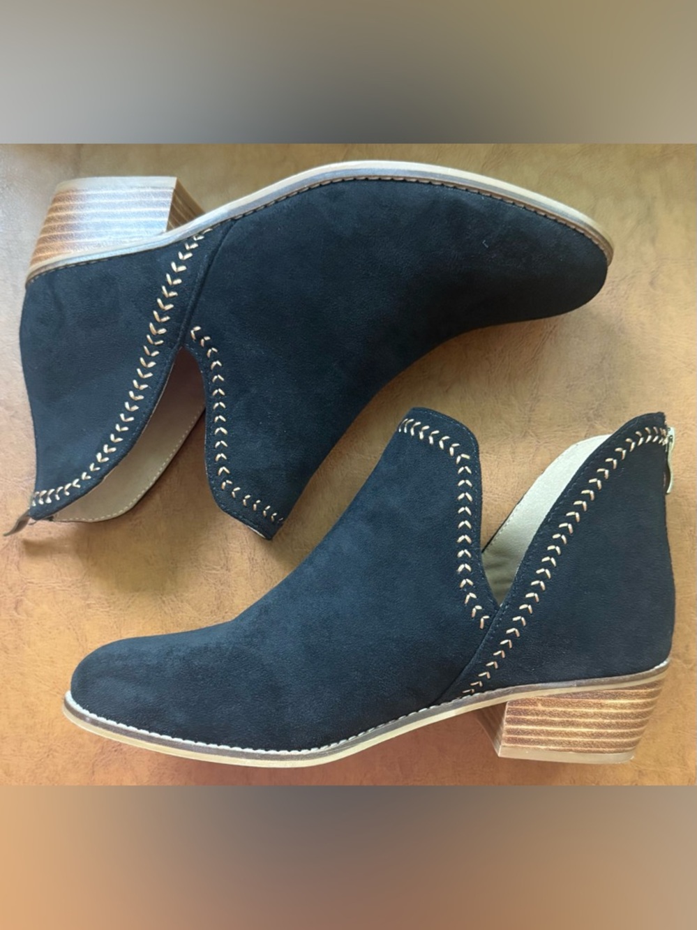 Corkys Bluffin Boots Black Faux Suede Ankle Booties Size 8 EUC - Picture 6 of 10